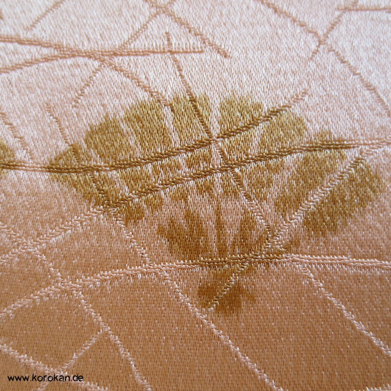 goldbeige Fächer auf lachs Kimono Seiden Rinzu Gräser Damast