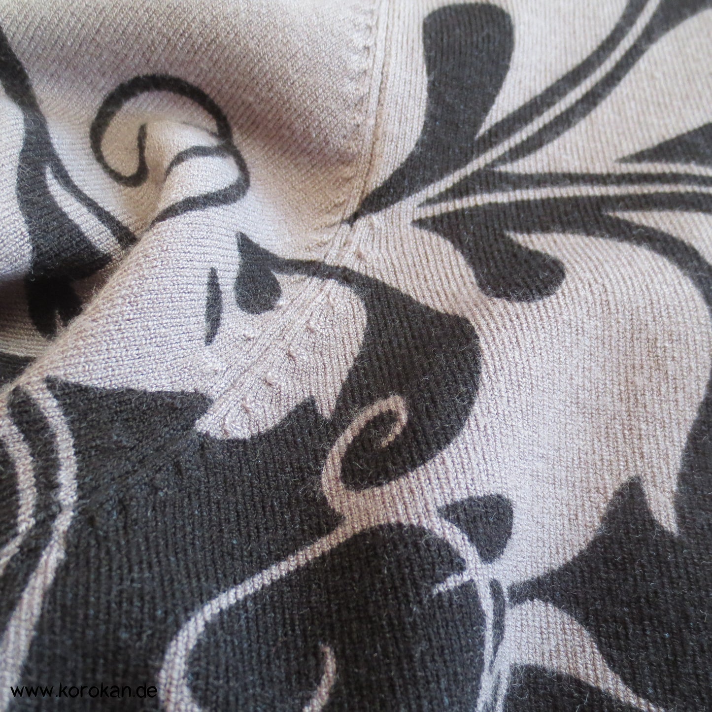 Strickjacke mit Japan Anmutung