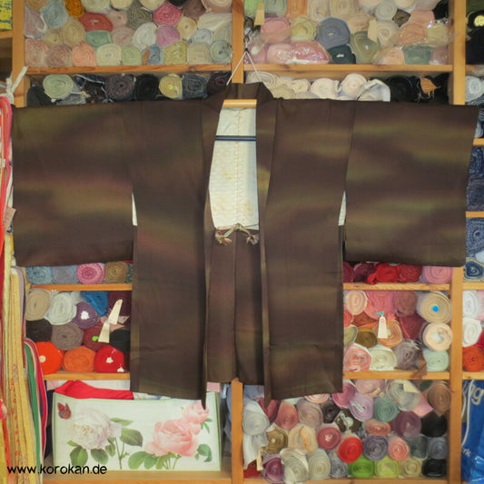 Bokashi Farbverlauf braun-oliv Seidendamast Haori Kimono Jacke