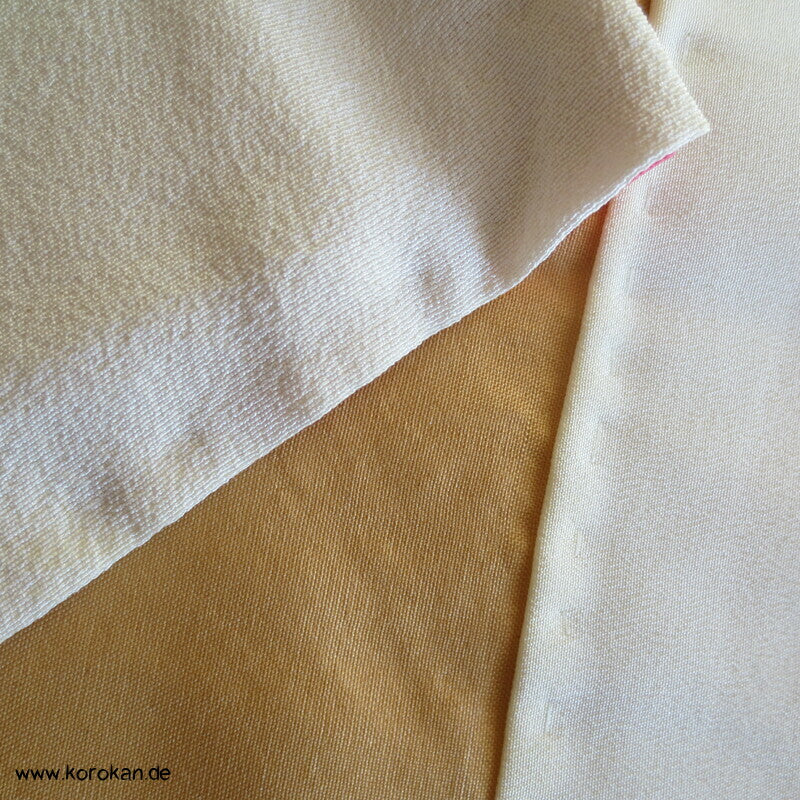 Homongi Kimono, Gold und Silber auf natur - bestickter Seidencrepe