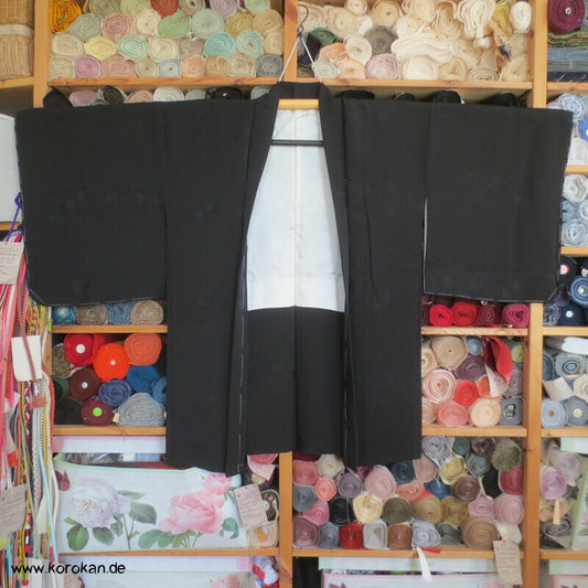 schwarze Blüten Rinzu Damast Seiden Haori
