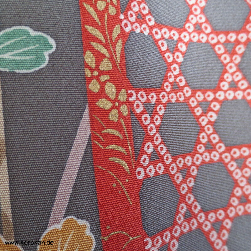 großer Furisode Seidencrepe Kimono Schmetterlinge, Blüten, großer Schwung