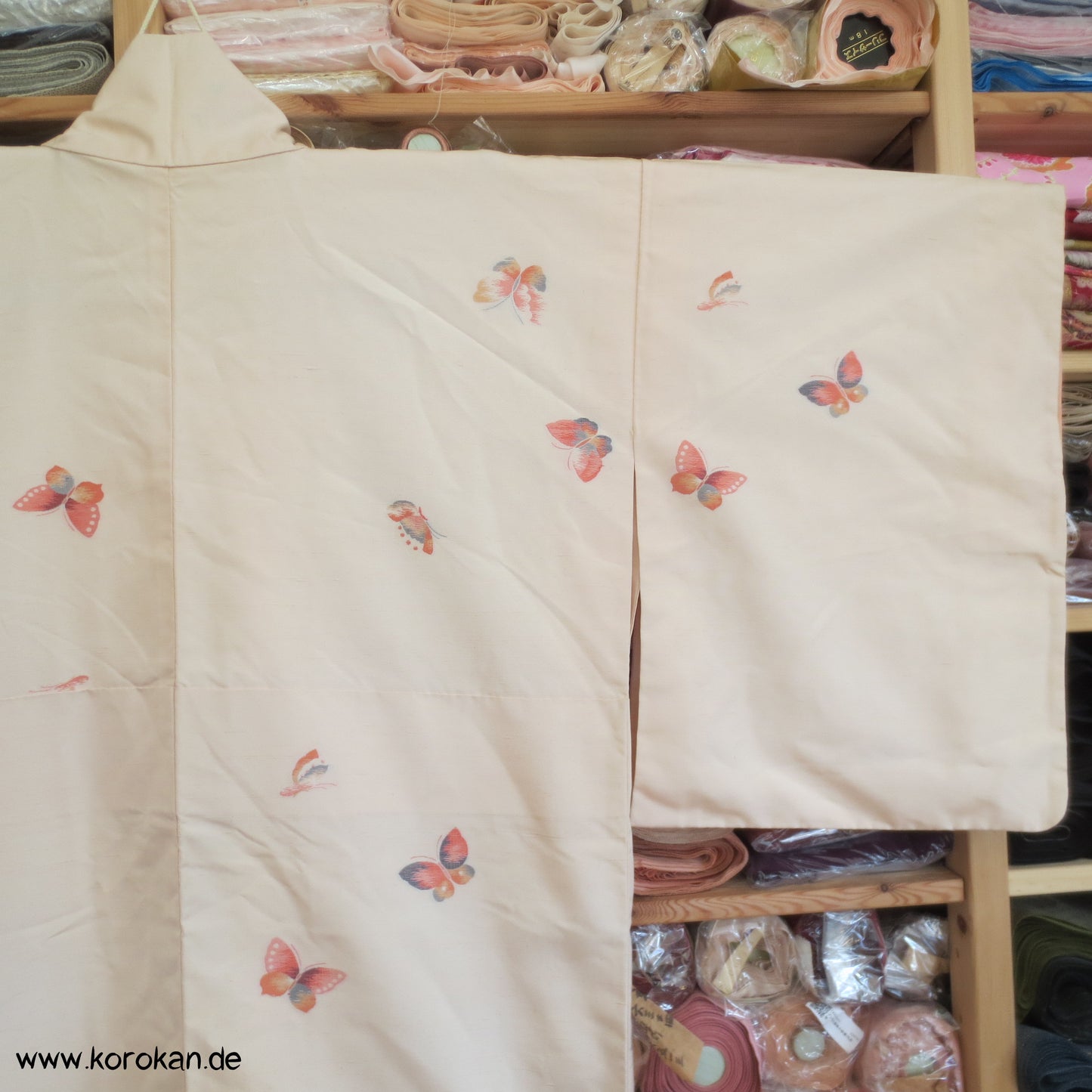 bunte Schmetterlinge Tsumugi Seiden Kimono