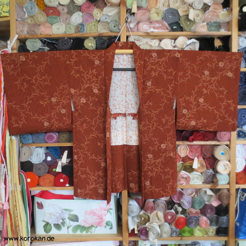 Arabesken Seidendamast Haori Kimono Jacke, kupfer