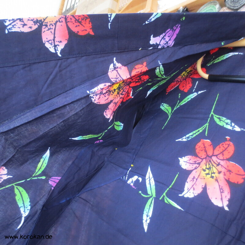 Japan Baumwoll Yukata Kimono bunte Lilien auf blau