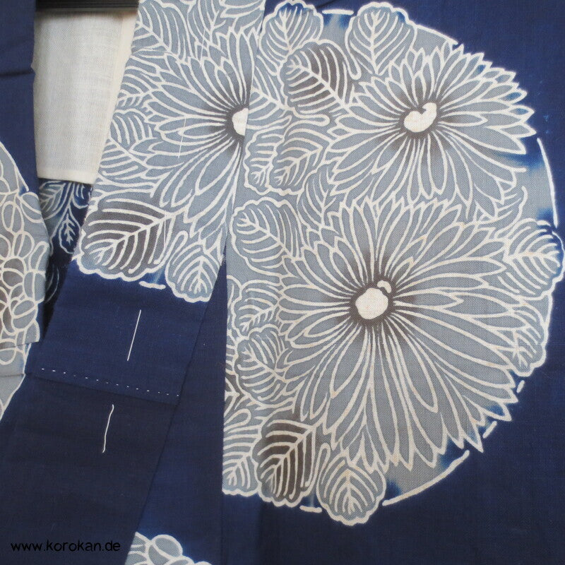 Japan Baumwoll Yukata Kimono Blumenrondelle auf blau