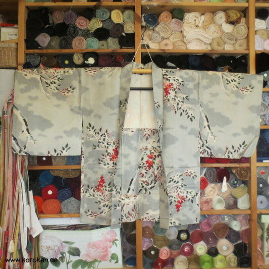 Kasuri Beerenzweige Meisen Seiden Haori Kimono Jacke