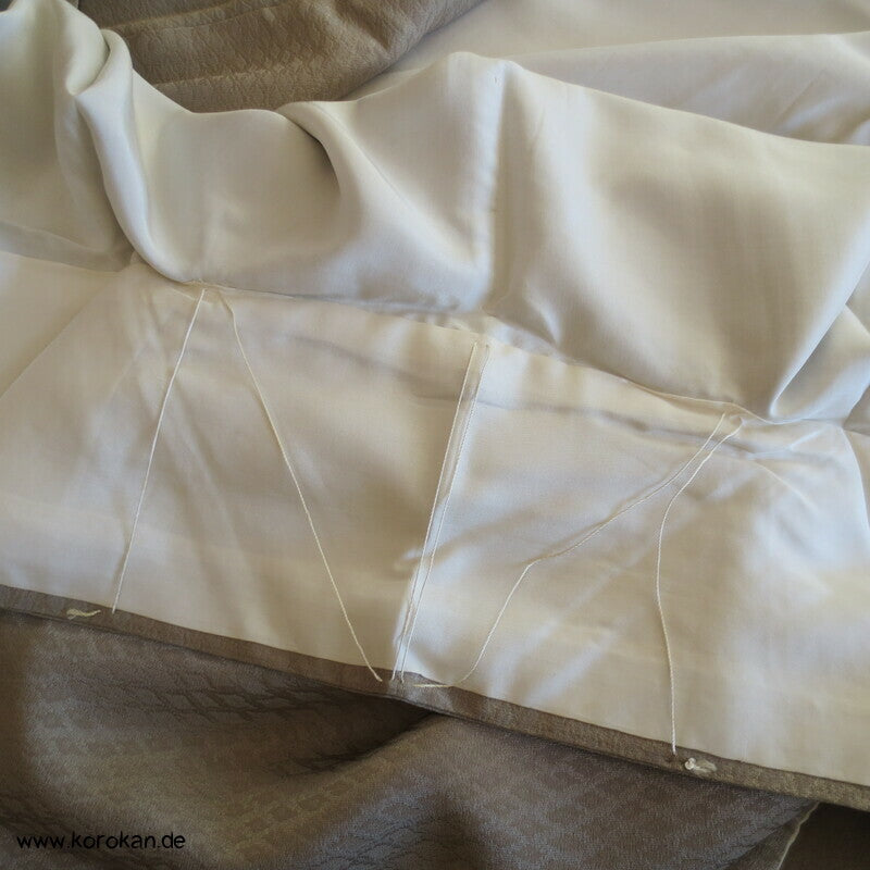 schmaler Shibori Rand, Uferhäuser Seidendamast Iro Tomesode Kimono