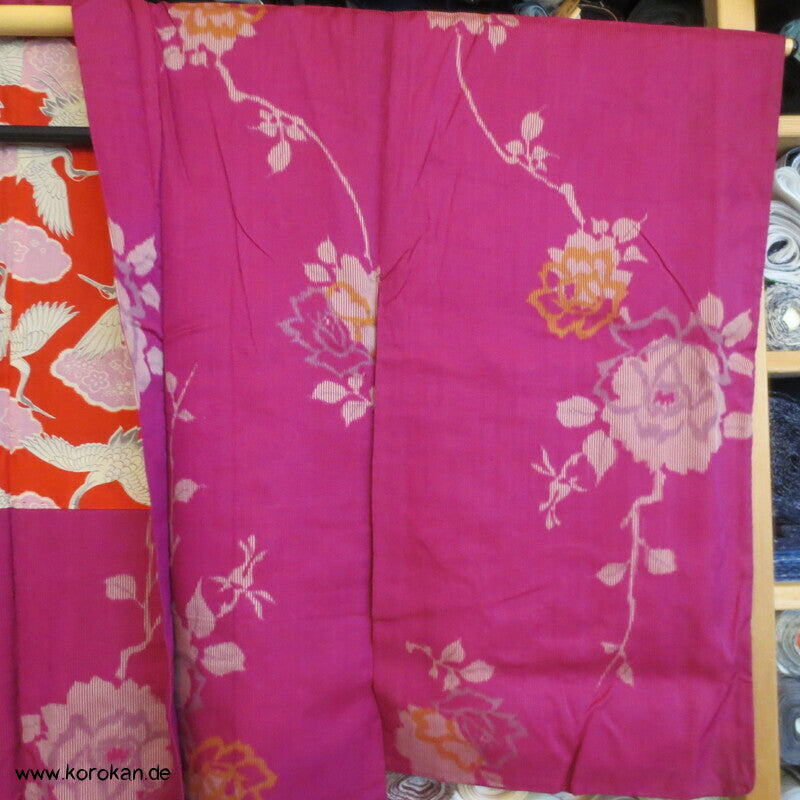 feingestreifter Paeonienstoff, Kranichfutter Haori Seidensatinstreifen Kimono Jacke