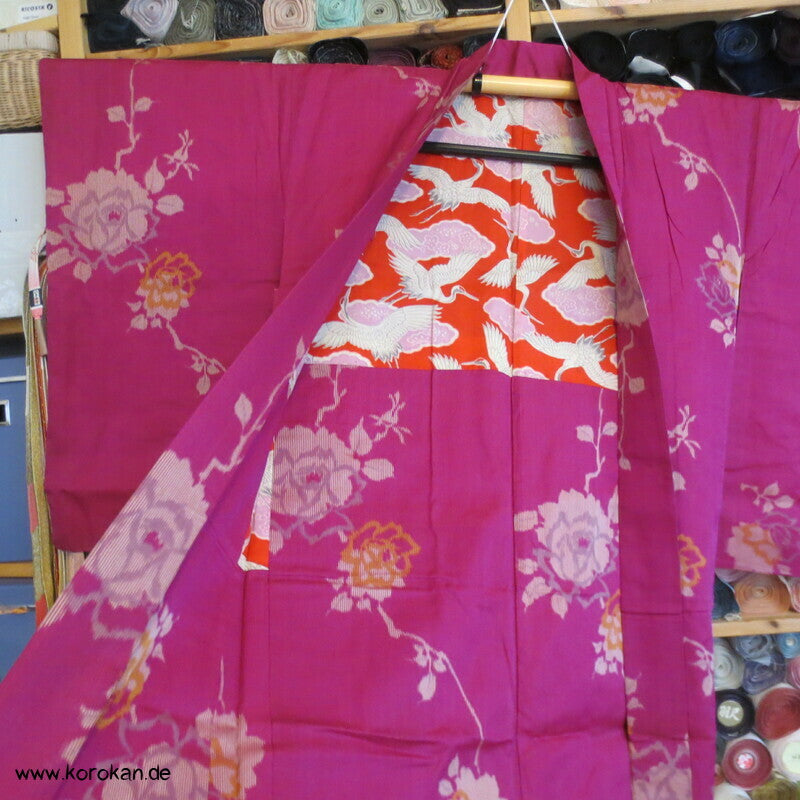 feingestreifter Paeonienstoff, Kranichfutter Haori Seidensatinstreifen Kimono Jacke