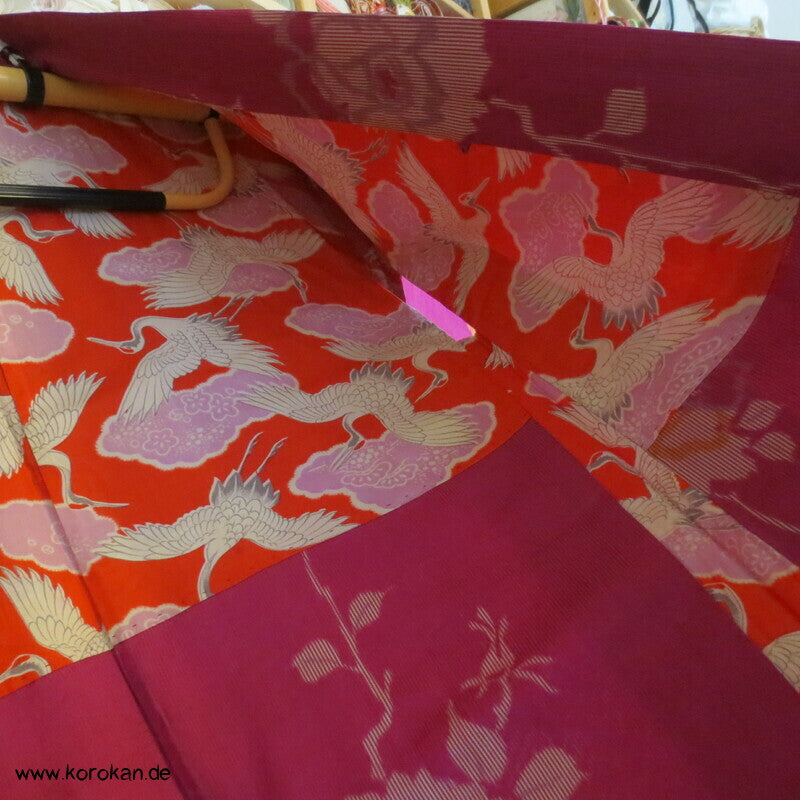 feingestreifter Paeonienstoff, Kranichfutter Haori Seidensatinstreifen Kimono Jacke