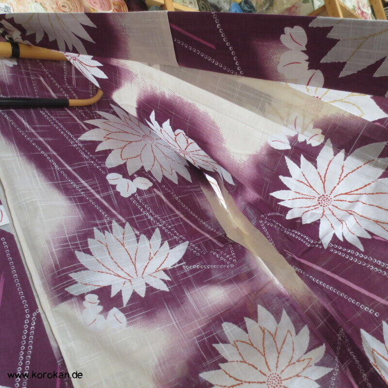 Yukata Baumwoll Kimono Chrysanthemen und Pfeilfedern