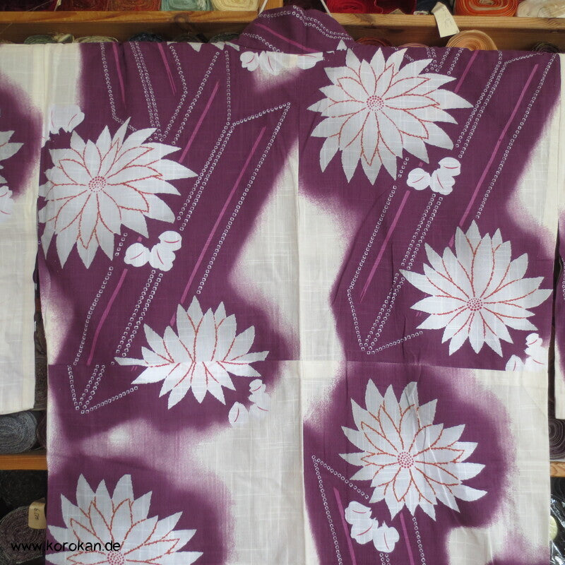 Yukata Baumwoll Kimono Chrysanthemen und Pfeilfedern