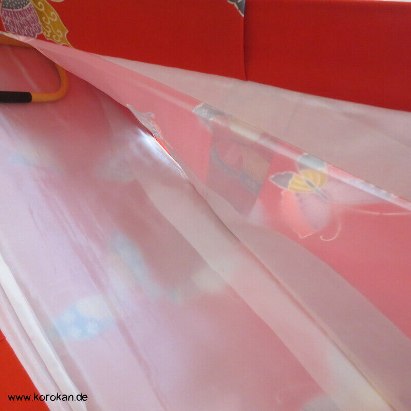 bunte Schmetterlinge auf rot, Komon Kimono, längere Ärmel