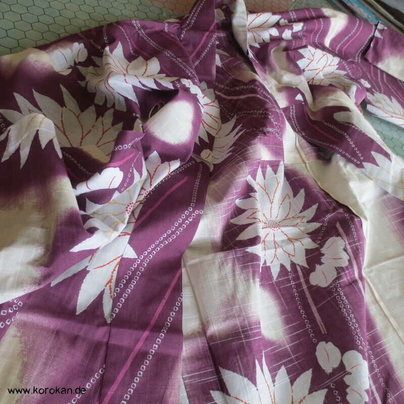 Yukata Baumwoll Kimono Chrysanthemen und Pfeilfedern