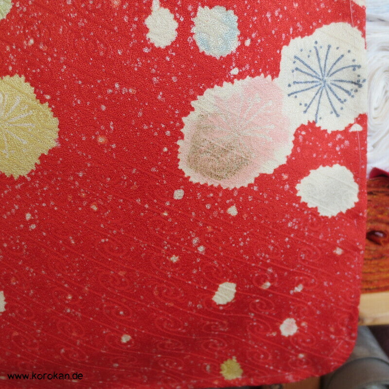 Pflaumenblüten Golddruck Seidendamast Chu Furisode / Komon Kimono