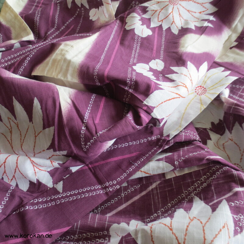 Yukata Baumwoll Kimono Chrysanthemen und Pfeilfedern