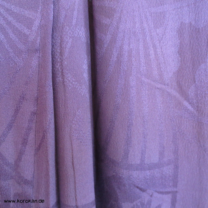 gewebte Fächer und Blüten, veilchenblauer Seidendamast Iromuji Kimono