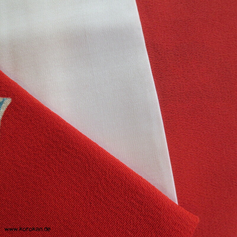 bunte Schmetterlinge auf rot, Komon Kimono, längere Ärmel
