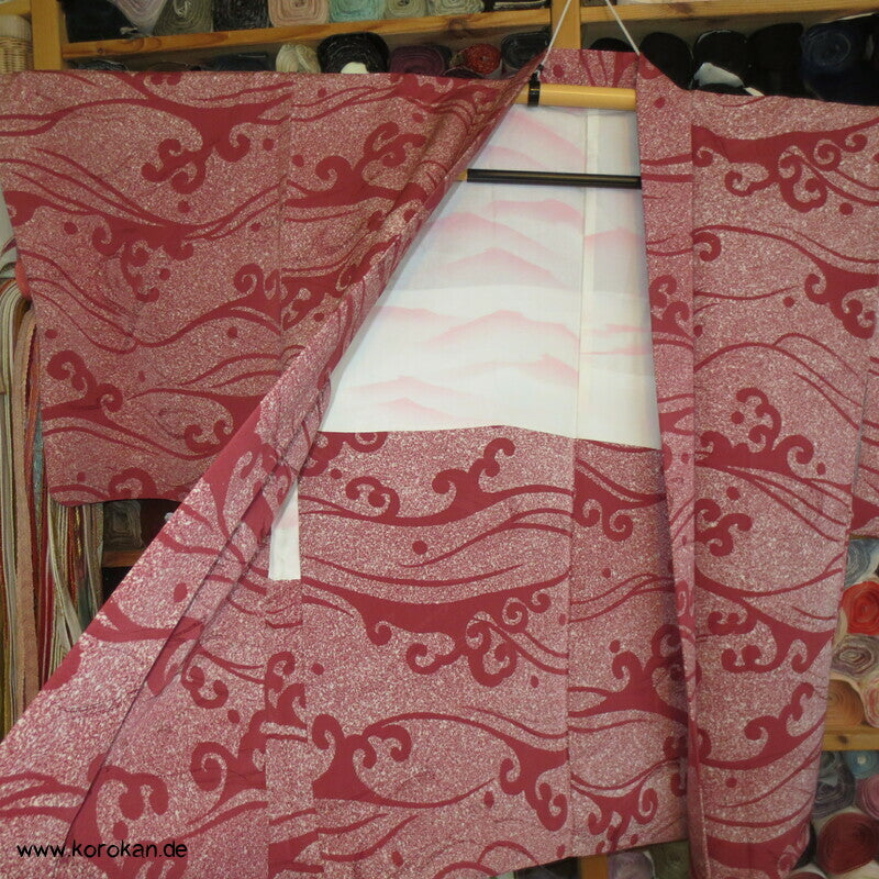 gewebte und gedruckte Wellen in blassrot Seidendamast Haori Kimono Jacke