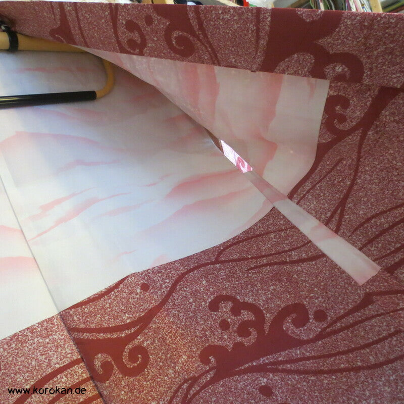 gewebte und gedruckte Wellen in blassrot Seidendamast Haori Kimono Jacke