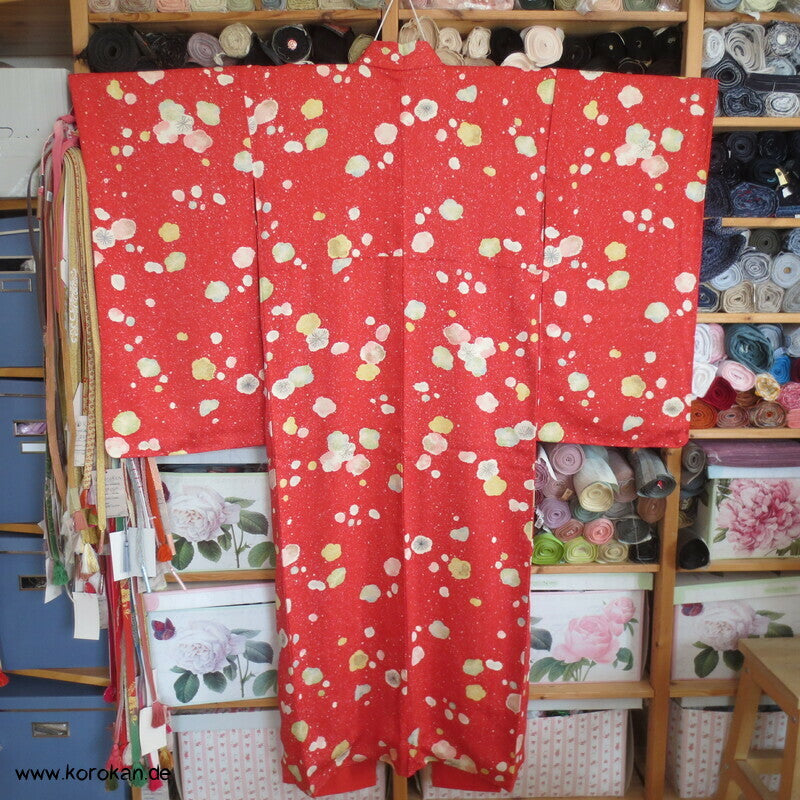 Pflaumenblüten Golddruck Seidendamast Chu Furisode / Komon Kimono