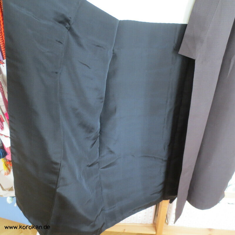 ein gesticktes Mon Komon Kimono