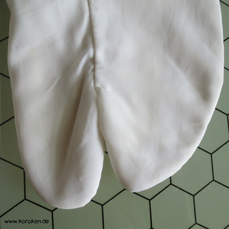 Vintage Tabi weiß mit Haken, 24,5 cm (Kopie)