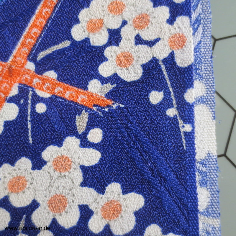 Blumen auf blau Kimono Damast Polyester / Synthetikmischung