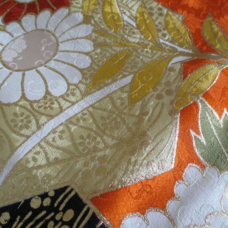 destroyed Heritage, ganz viel Gold Kakeshita Furisode Seidenbrokat Kimono
