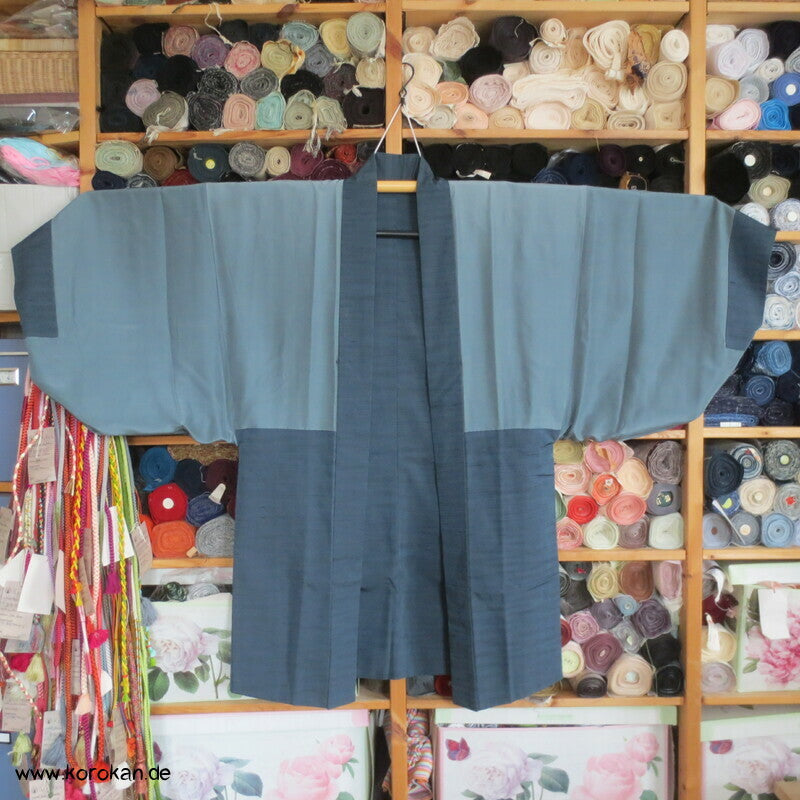 jeansblaue Tsumugi Seide Männer Haori Kimono Jacke, Bergmotiv innen