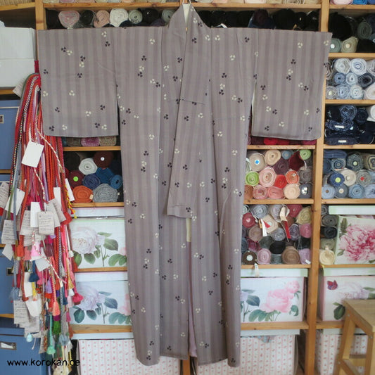 graumauve mit Kleeblättern Komon Kimono