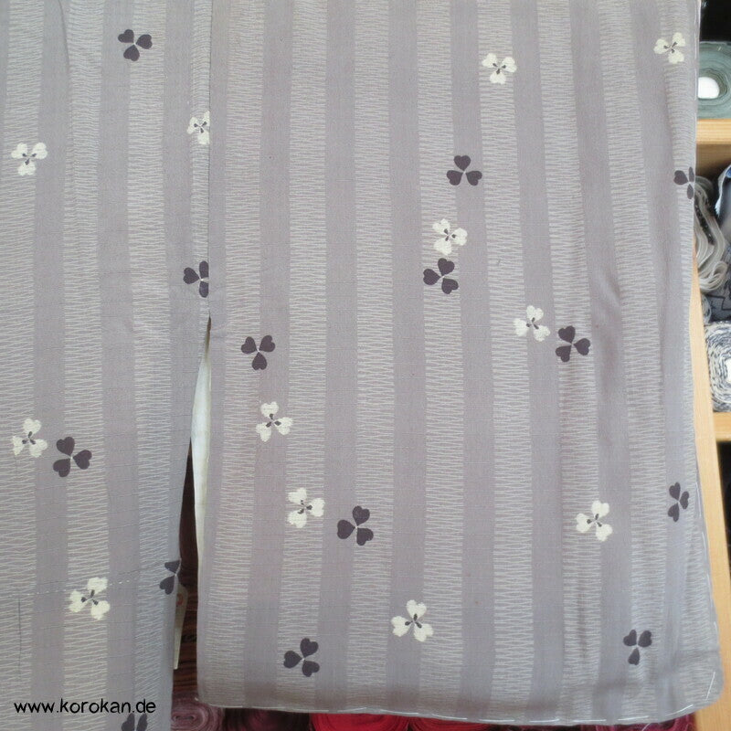 graumauve mit Kleeblättern Komon Kimono