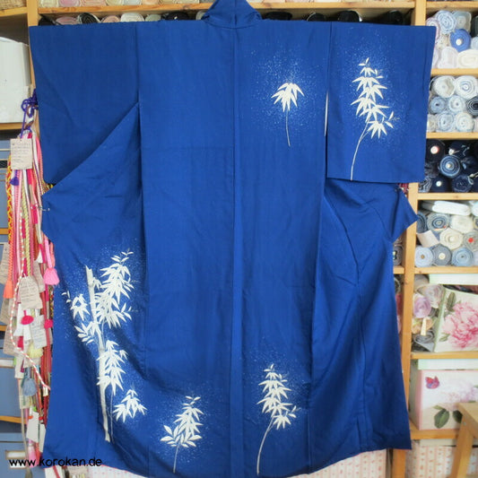 Winter Bambus auf blau Seidencrepe Tsukesage Kimono
