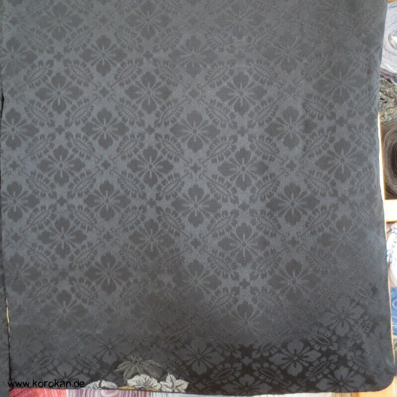Urushi Blumenrondelle Seidenjacquard Haori Kimono Jacke