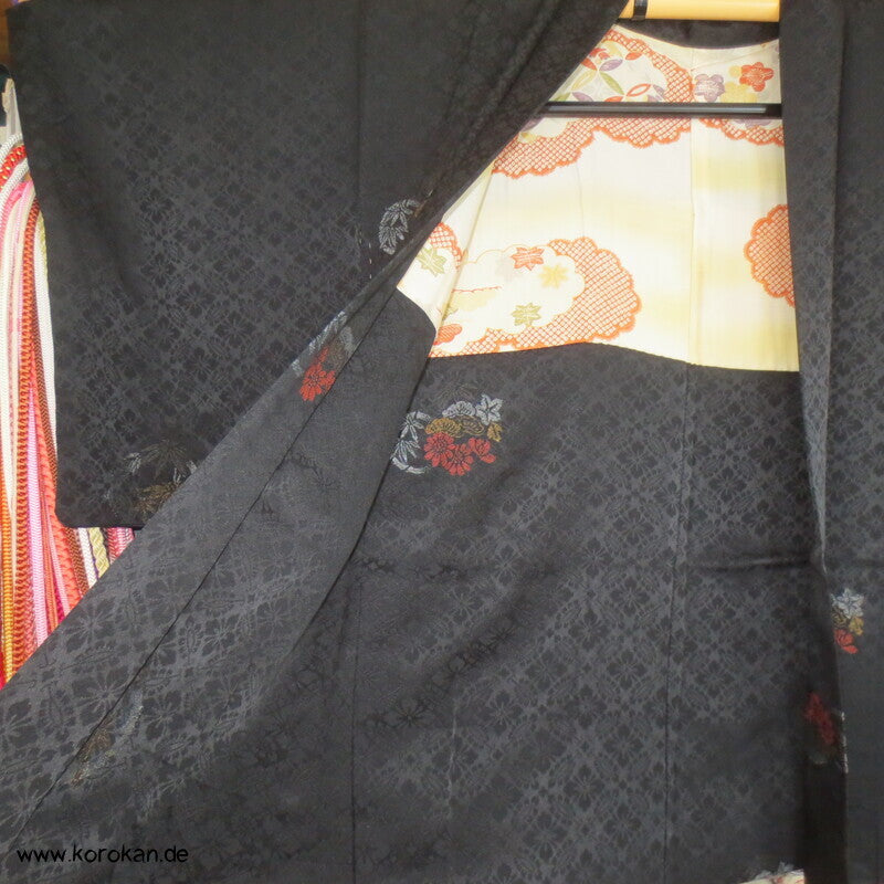 Urushi Blumenrondelle Seidenjacquard Haori Kimono Jacke