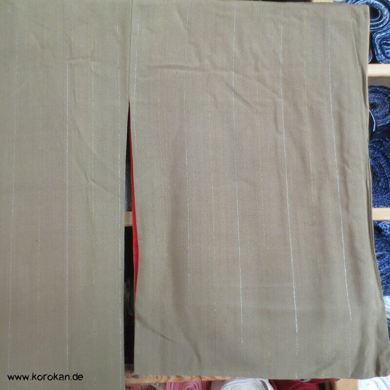 antiker Tempel Irotomesode Japan Kimono, Seidencrepe oliv