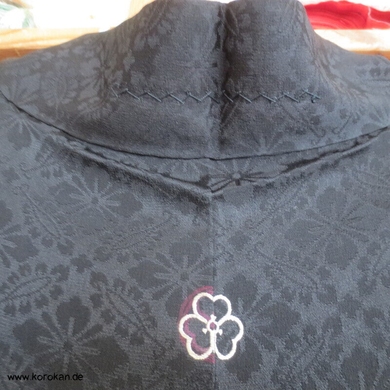 Urushi Blumenrondelle Seidenjacquard Haori Kimono Jacke