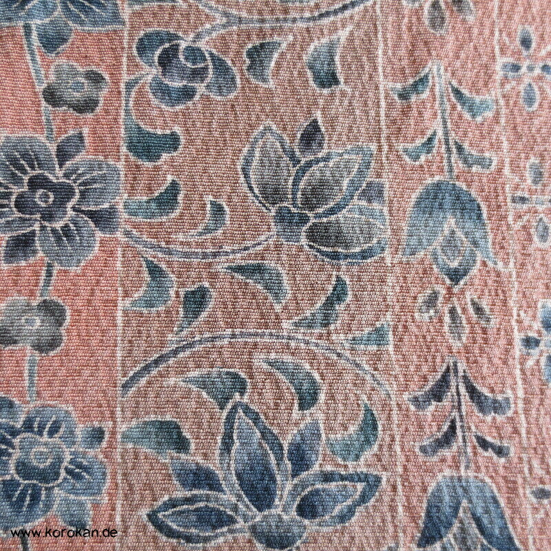 Blütenstreifen in lachsrosa Kimono Chirimen Crepe Seide