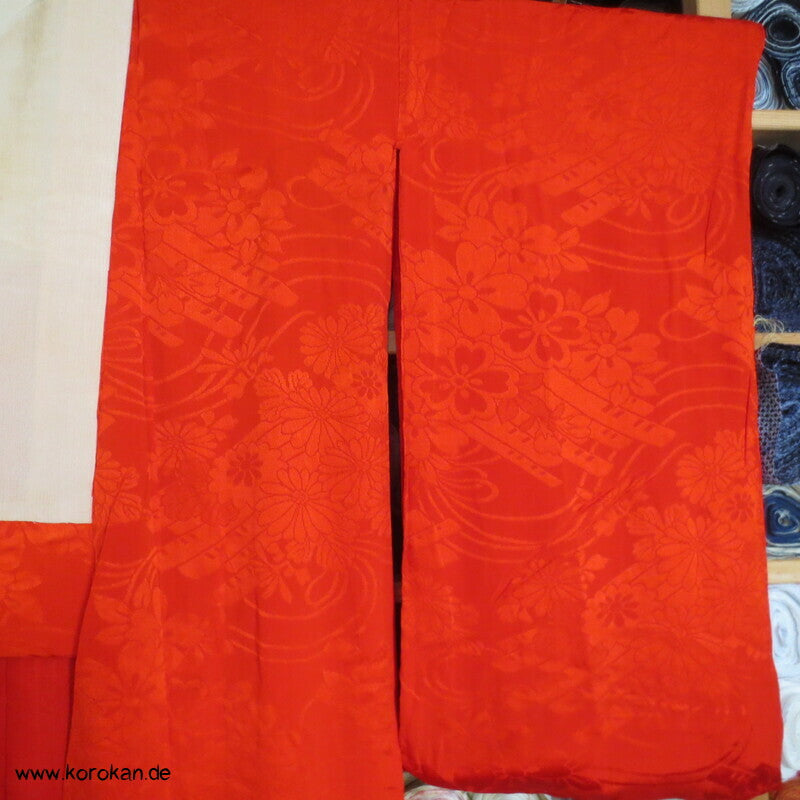 rote Blumenflöße Rinzu Damast Seide Juban Unterkimono