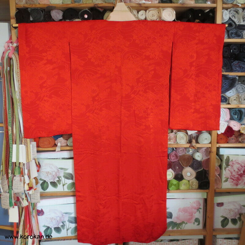 rote Blumenflöße Rinzu Damast Seide Juban Unterkimono