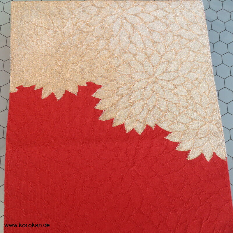 Nagoya Obi allover Chrysanthemen rot - gold