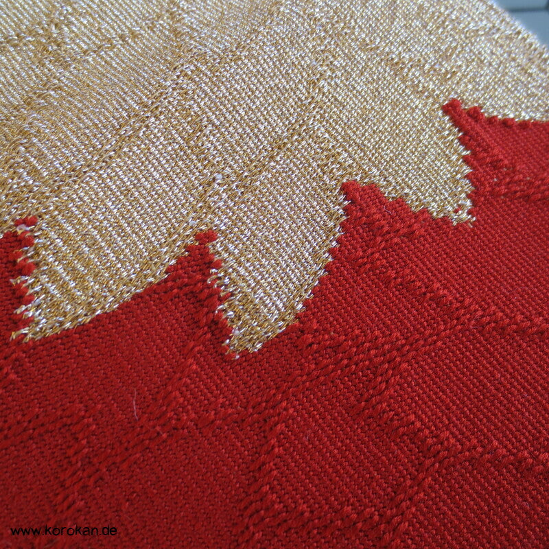 Nagoya Obi allover Chrysanthemen rot - gold