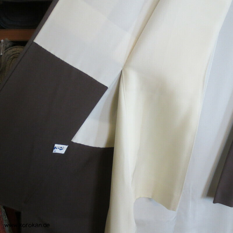 Wellen und Pinien Irotomesode Kimono, taupe Seidencrepe