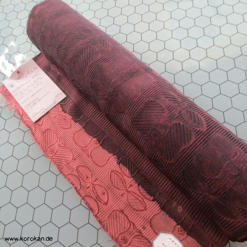 Blütenstreifen Kimono Seiden Rinzu Damast
