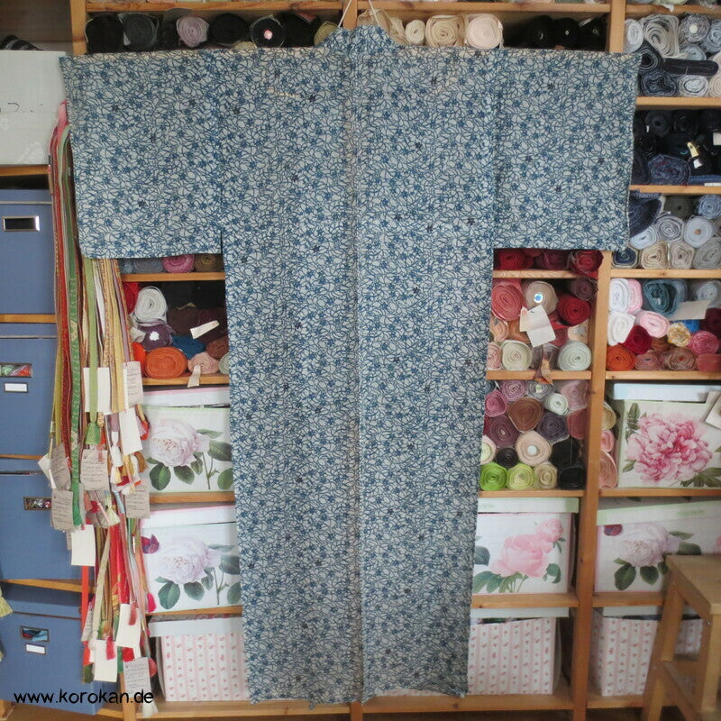 Blumenranken auf Karogewebe Hitoe Kimono, leicht transparent