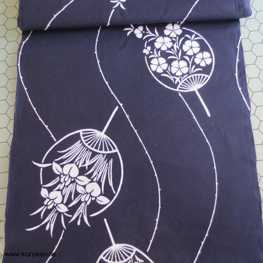 runde Fächer mit Nadeshiko Nelken Yukata Stoff