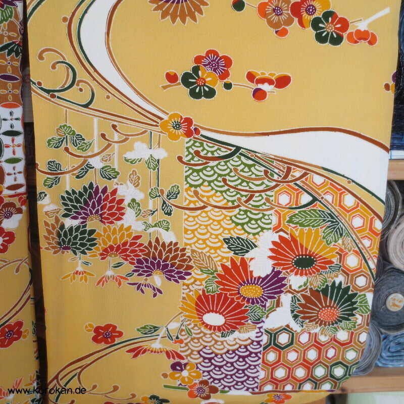 bunte klassisch japanische Muster Chu Furisode Seidencrepe Kimono