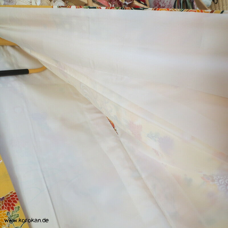bunte klassisch japanische Muster Chu Furisode Seidencrepe Kimono