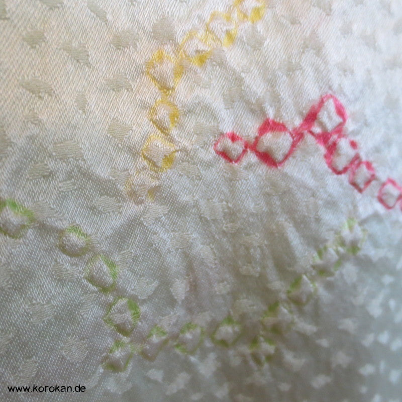 Shibori Wolken auf zartgrün Seidendamast Haori Kimono Jacke